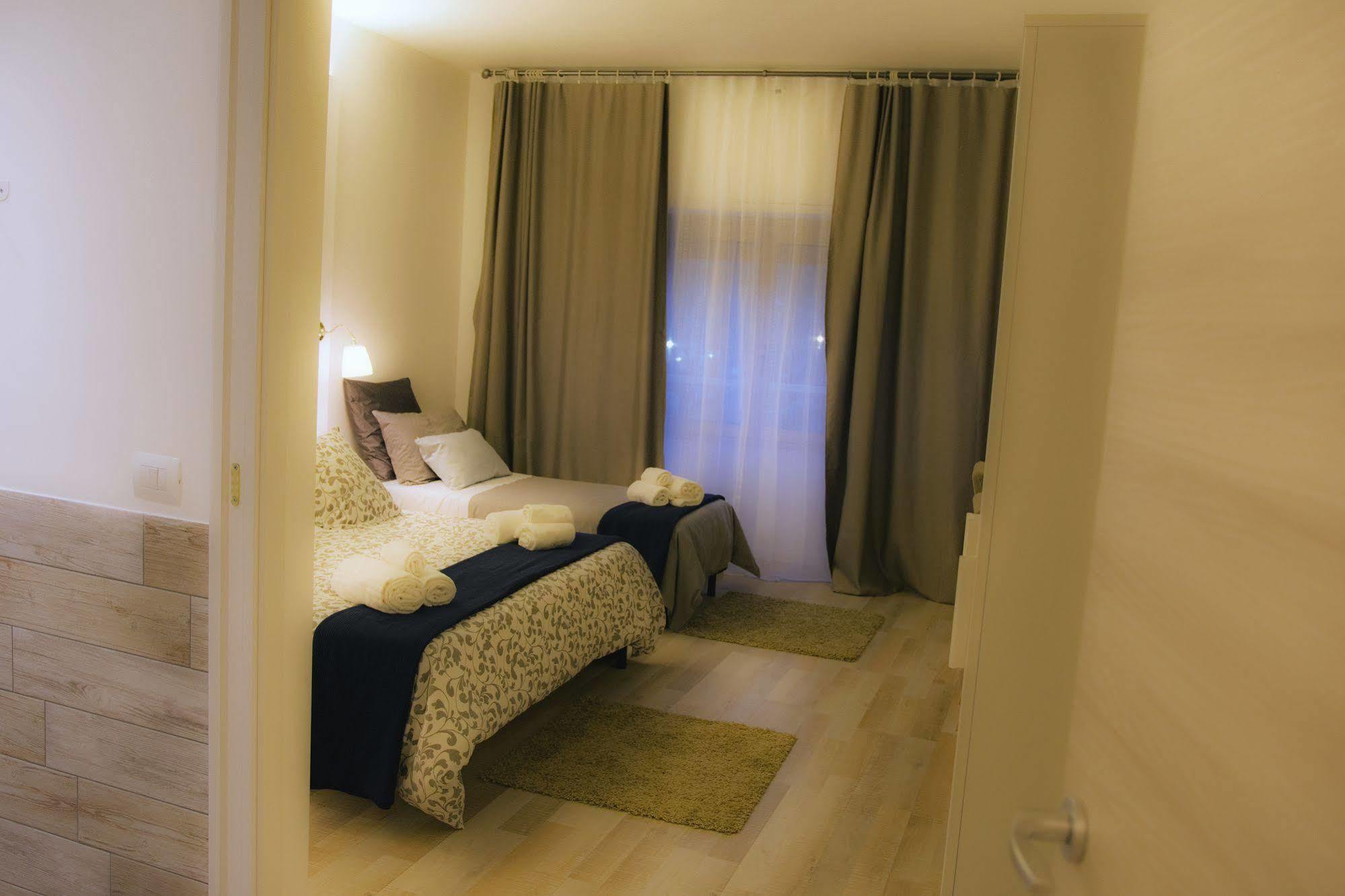 De Guestibus Hotel Róma Kültér fotó